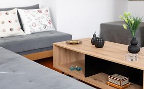 Athenian Getaway Villa In Plaka With Acropolis View By Athenian Homes